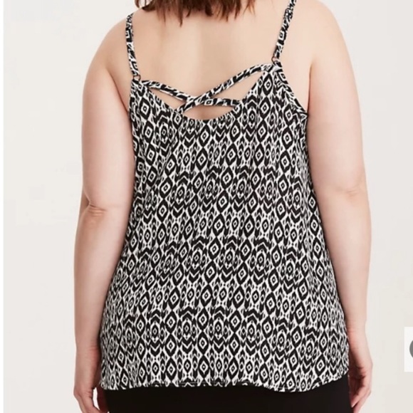 Torrid 3 Black/White Ikat Georgette  Swing Cami Tank Top - Picture 13 of 14